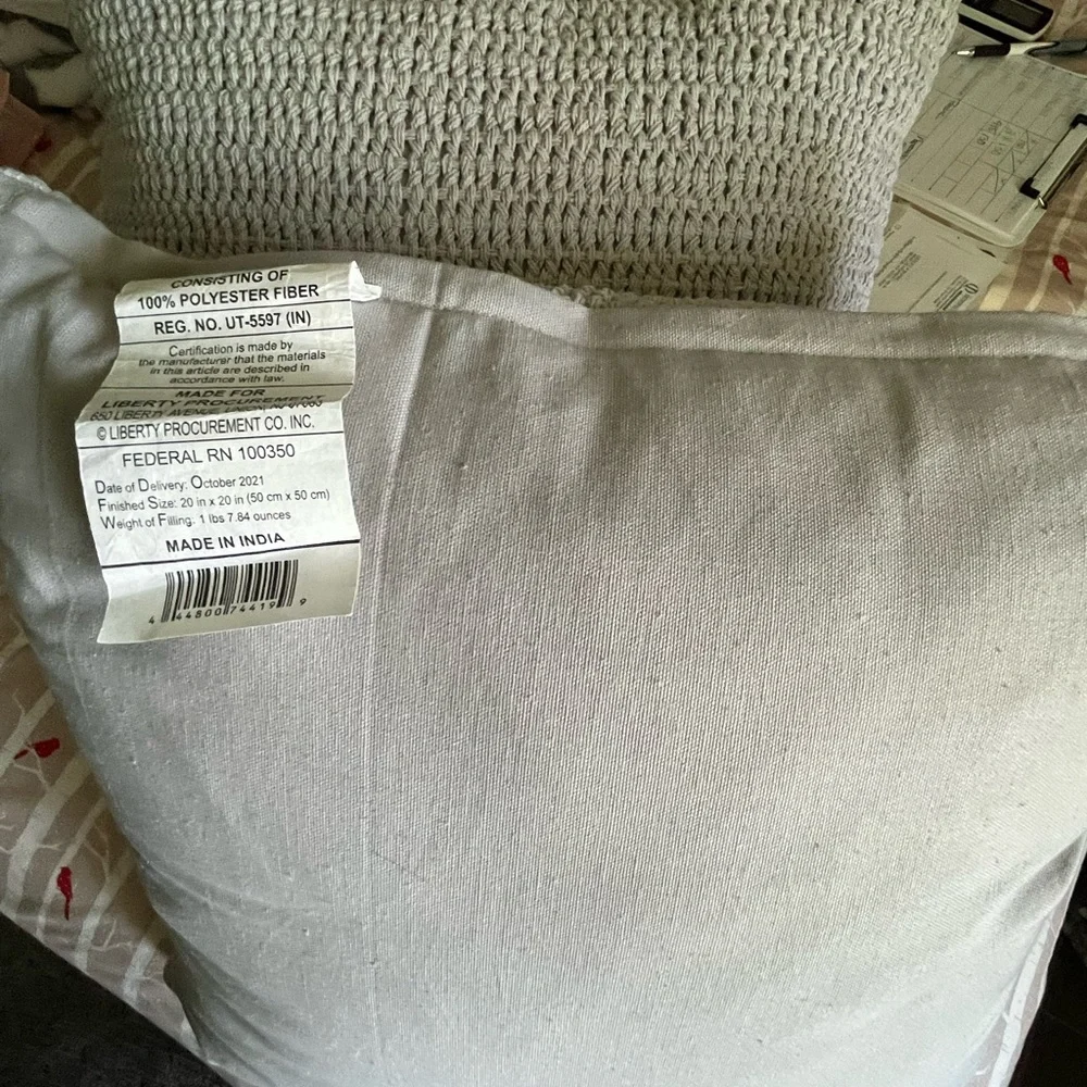 Throw pillows 20X20 NWOT